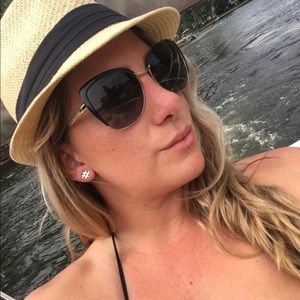 Meet your Posher, Rachel